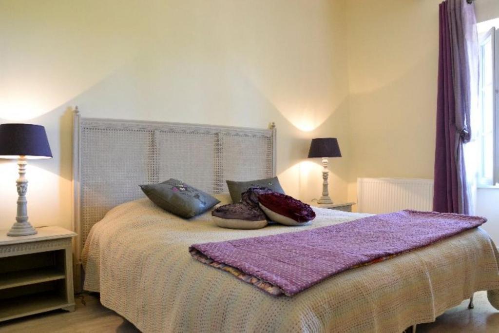 Mas Le 7 Bed & Breakfast Saint-Andiol Exterior photo