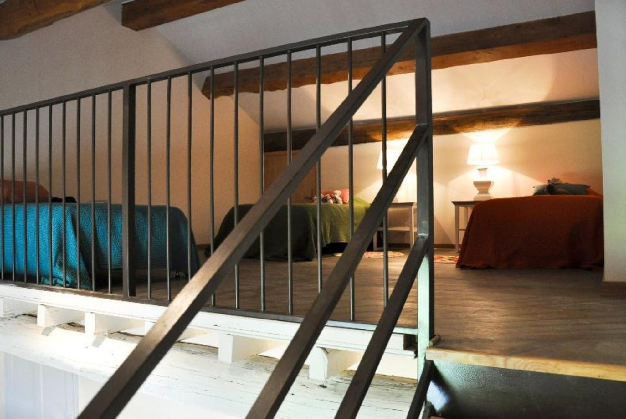 Mas Le 7 Bed & Breakfast Saint-Andiol Exterior photo